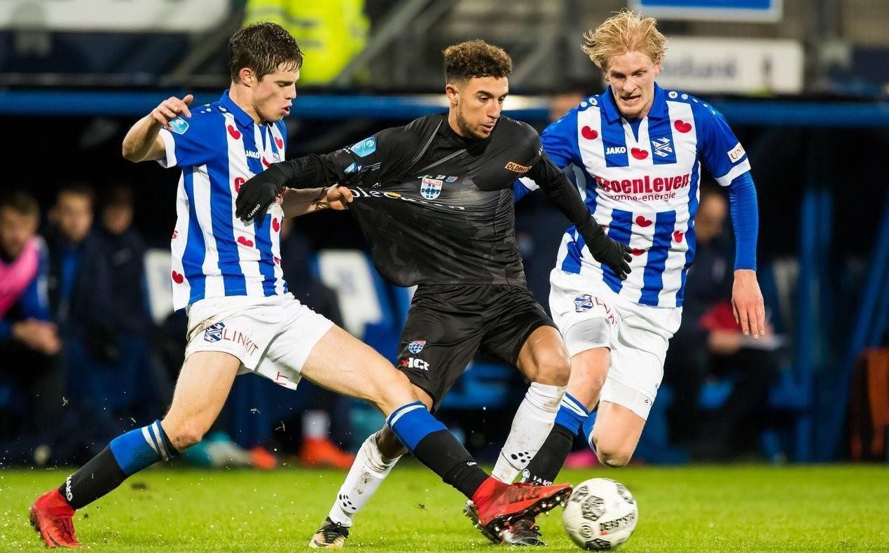 新加坡男队 新加坡男队