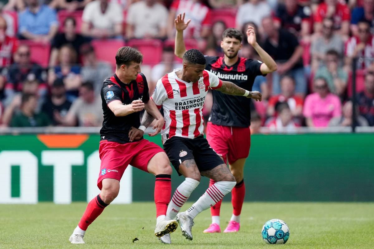 他不仅仅是 他不仅仅是